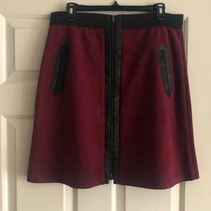 Eci Newyork A-line skirt faux maroon/red velvet accents zip front skirt. Pockets